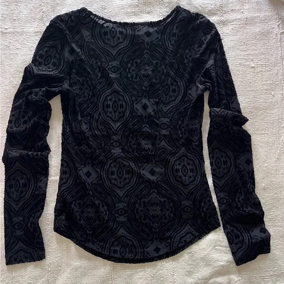 Free People Women’s Velvet Black Top Size S/P - Picture 9 of 14